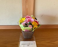 開所に合わせて花が届きました